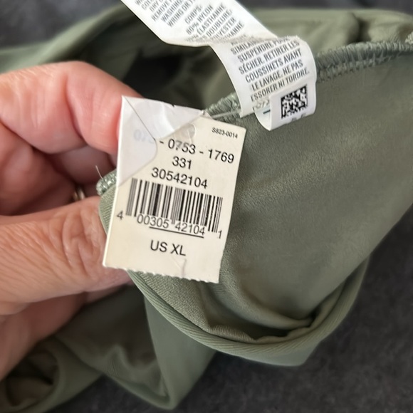 Swim top - Picture 5 of 5